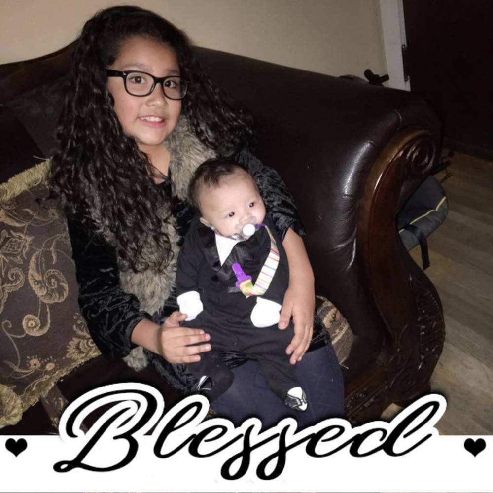 Meet your Posher, Iris